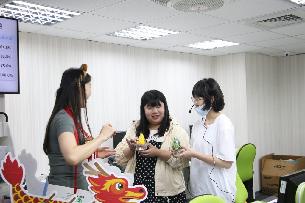 同仁不敢置信的表情